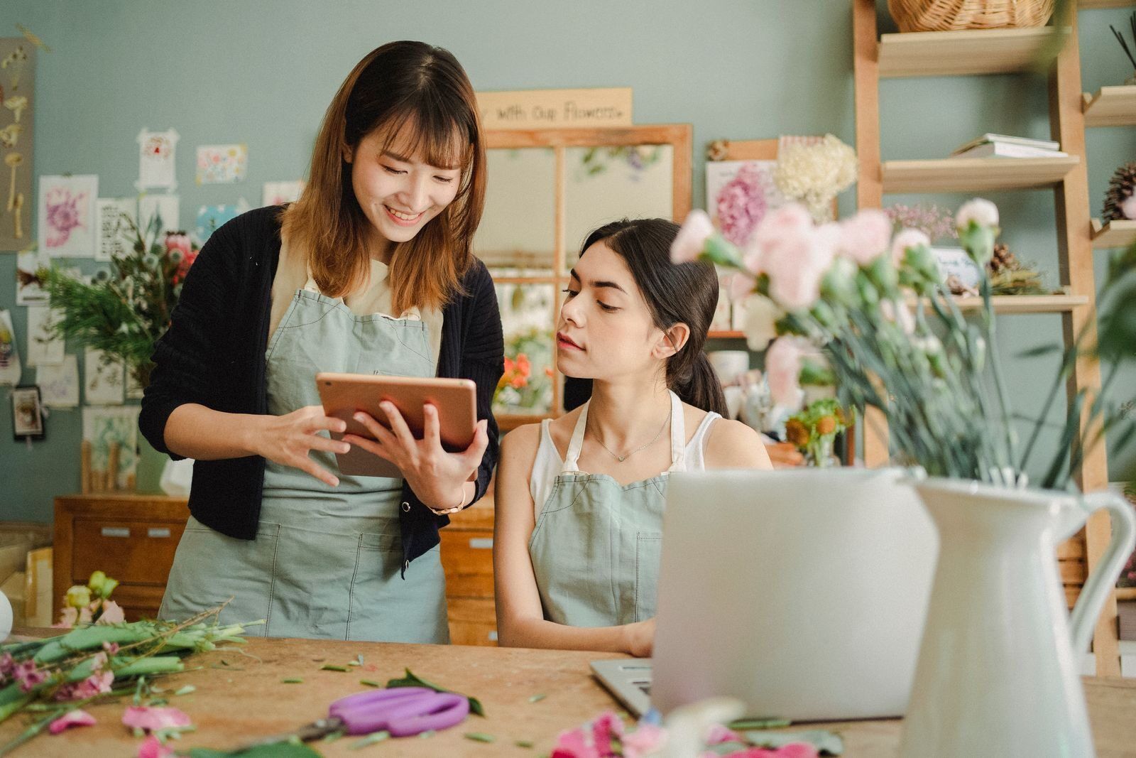 Curso de composiciones florales para Navidad y otras festividades